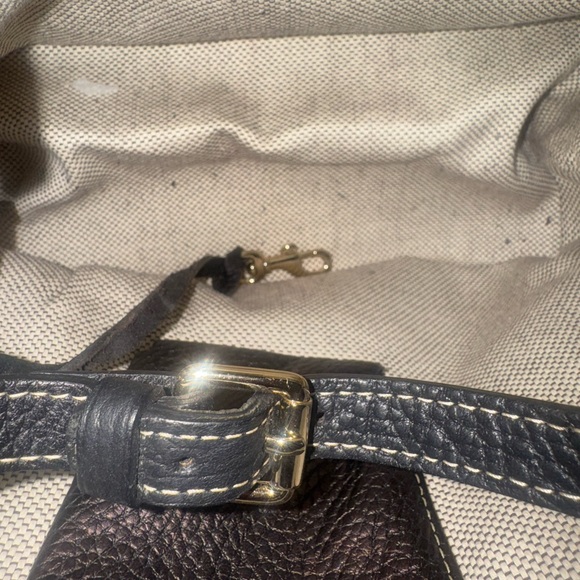 Dooney & Bourke Black Pebbled Leather Shoulder Bag - Picture 7 of 9